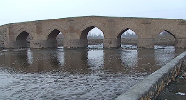 f59fd3a46f2adbbd9dd6269010353971_XL