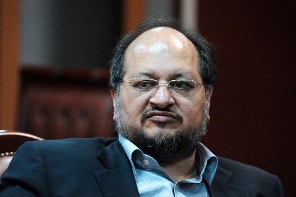 بحث ها در مورد اختیار وزرا به قوت خود باقی است/عقب ماندگی مزد کارگران را قبول داریم