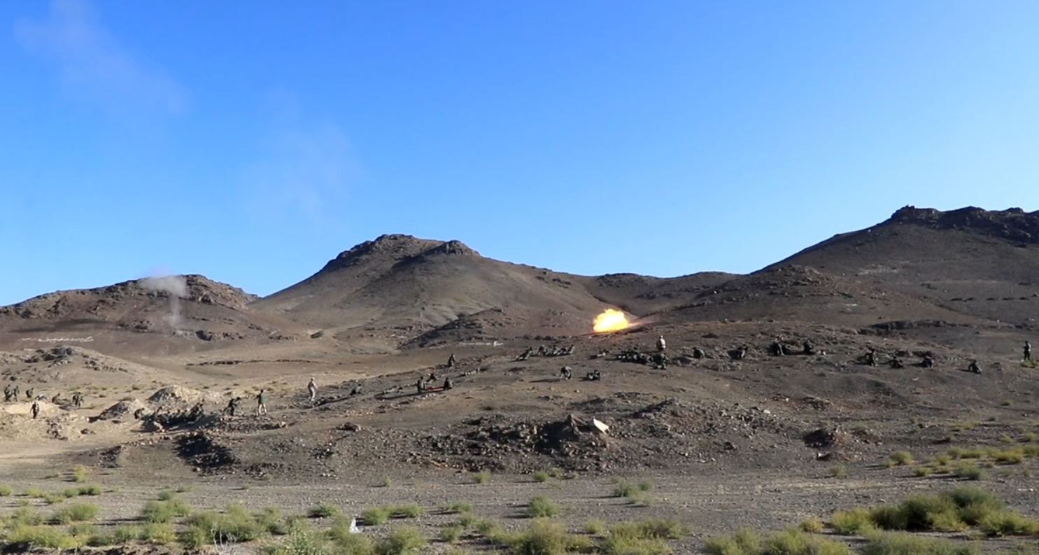 رزمایش گردان های بیت المقدس سپاه ناحیه بناب برگزار شد+ تصاویر/ نمایش قدرت و اقتدار بسیج در مقابله با توطئه های دشمن