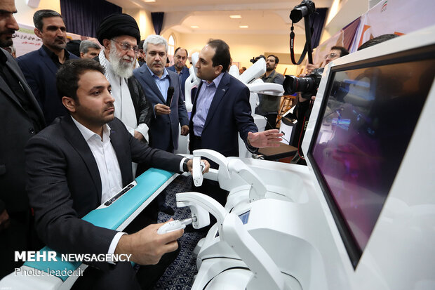 دلگرمی رهبر انقلاب به اهالی علم وفناوری/مسئولان ببینند و باورکنند