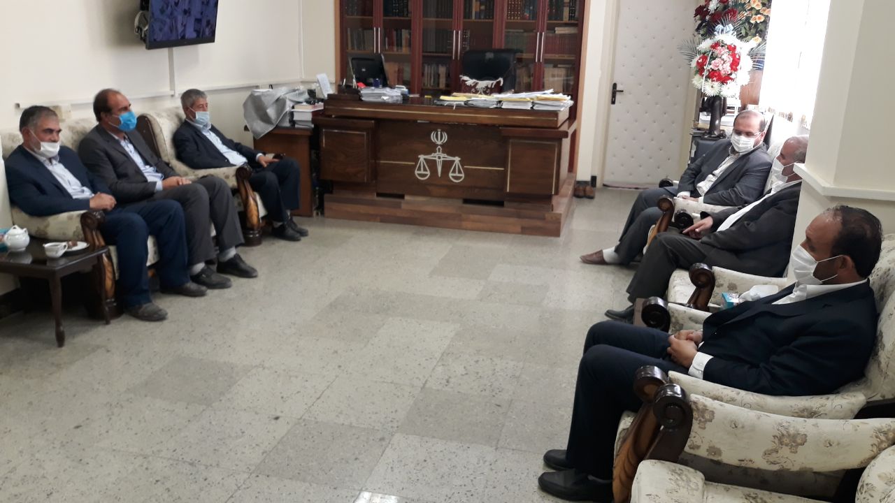 دیدار اعضای جدید شورای شهر بناب با رئیس دادگستری و دادستان بناب+ تصاویر