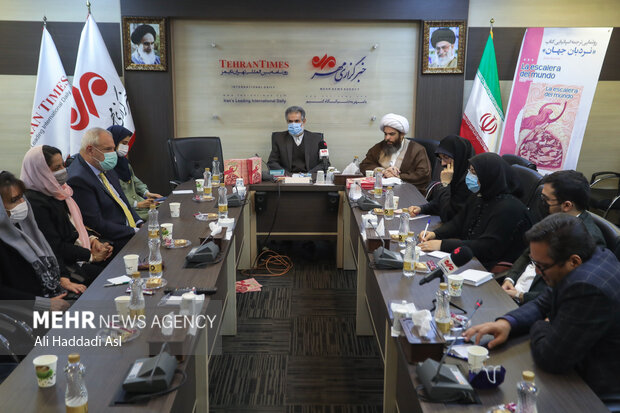 ترجمه اسپانیایی «نردبان جهان» فرصتی برای مقابله با غرب و آمریکاست