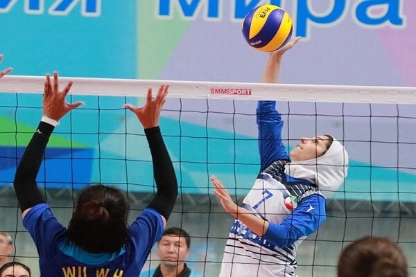 زنان با حجاب ایرانی بر بام کشورهای مسلمان