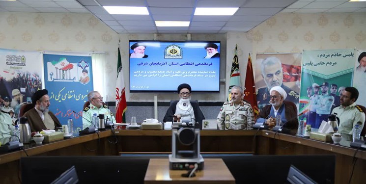 پلیسِ مظلوم مقتدرانه در خلق امنیت جانفشانی می‌کند/ دشمن دانشگاه‌ها و آموزش و پرورش را هدف قرار داده است