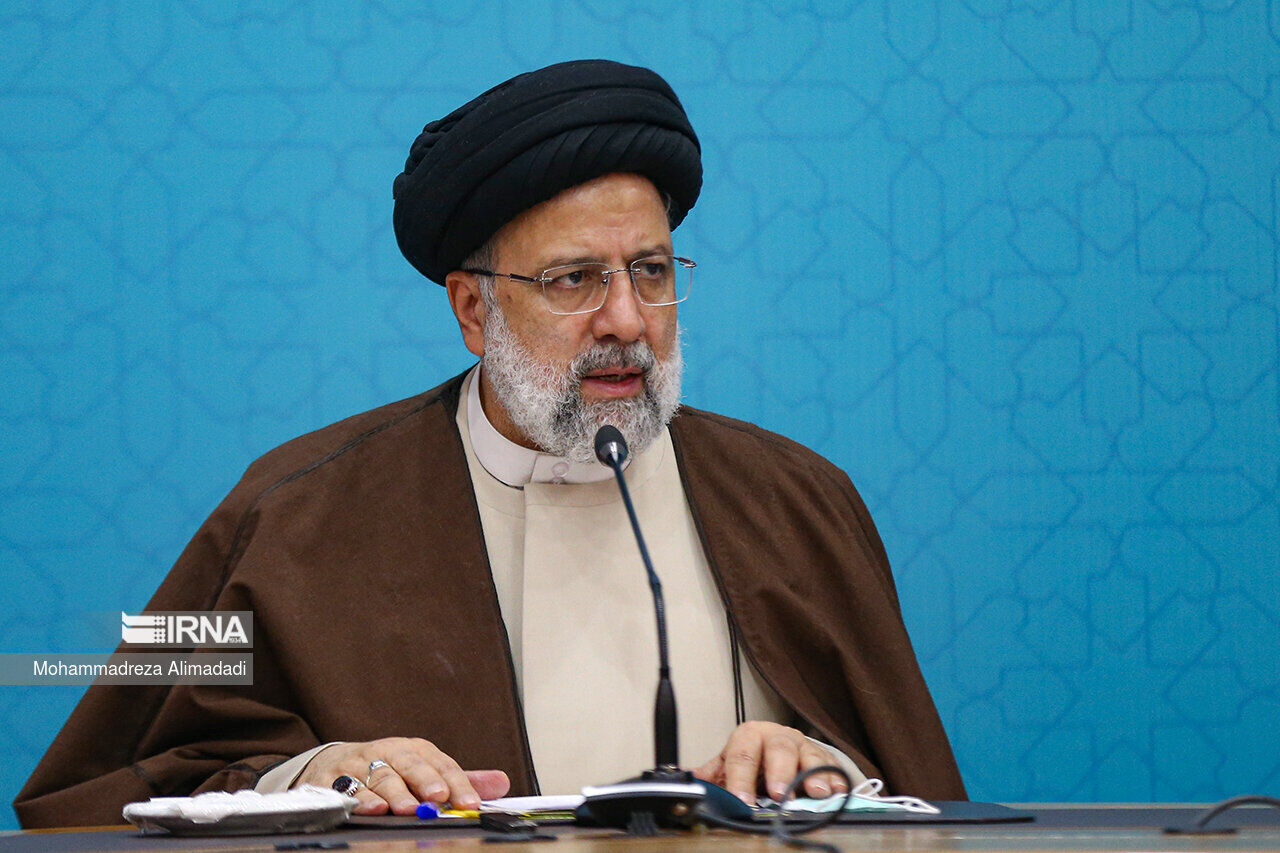 آیت‌الله رئیسی: وام ازدواج جوانان باید سریع پرداخت شود