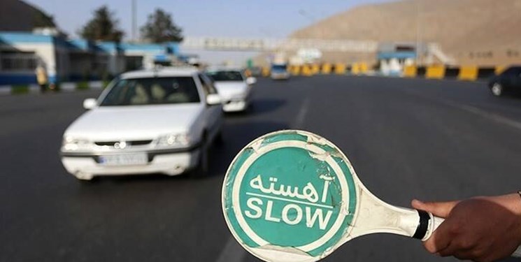 ۲۰۰ هزار تومان جریمه و نمره منفی برای عبور از چراغ قرمز