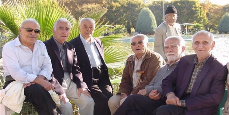 وزیر کار: افزایش تدریجی سن بازنشستگی از راه های پایداری صندوق‌های بازنشستگی است