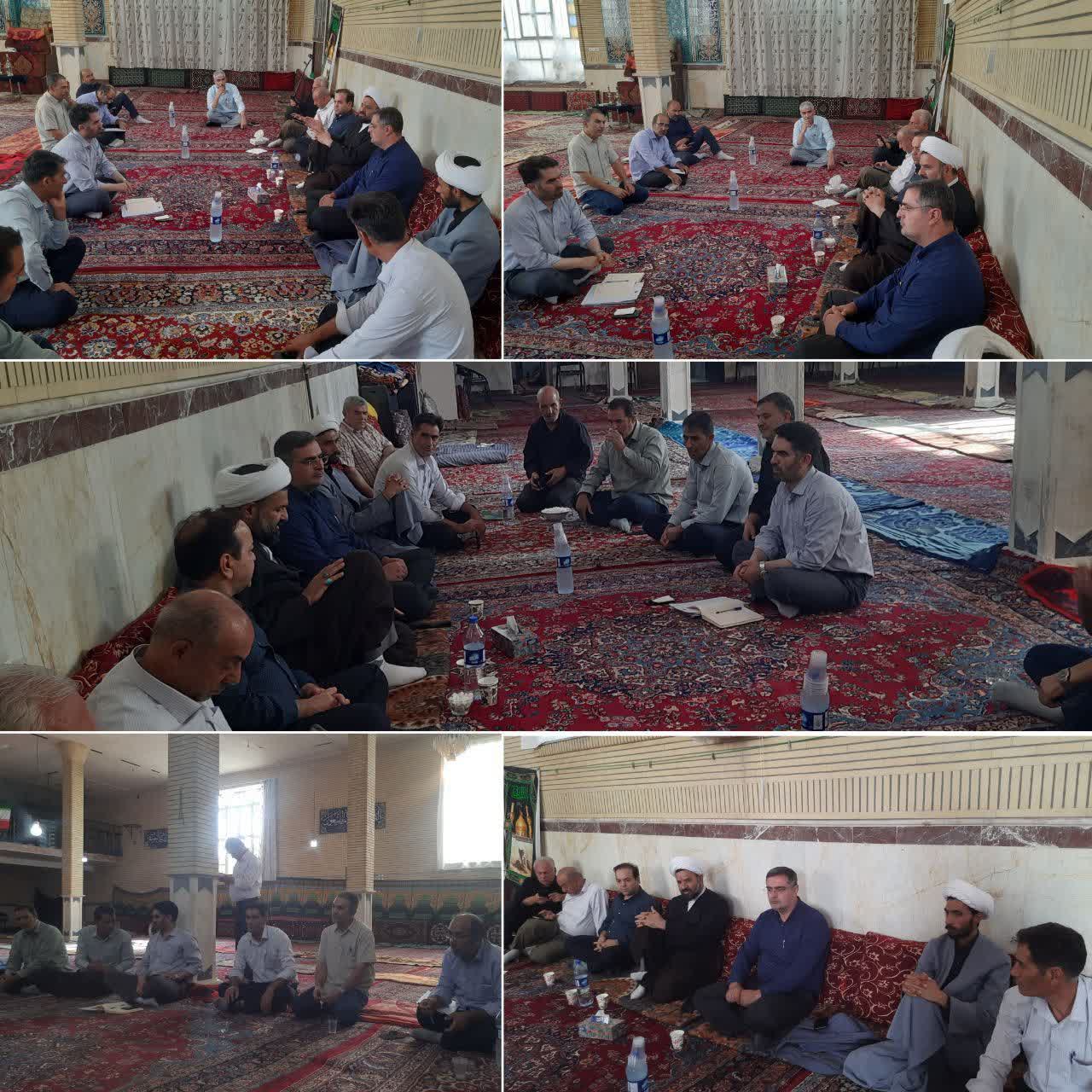 شورای اداری در روستای روشت کوچک