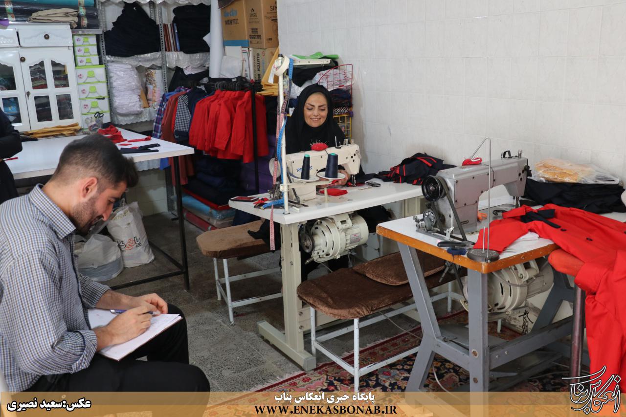 کار خود را با ۵ میلیون تومان شروع کردم/کالای قاچاق باعث تضعیف بازار شده است/تا به حال هیچ مسئولی از کارگاه ما بازدید نکرده است