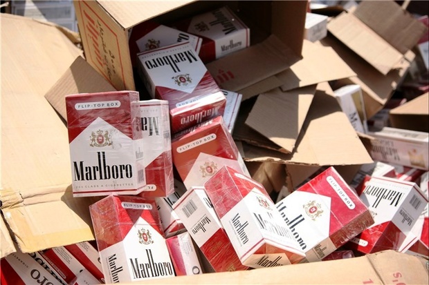 کشف محموله سیگار قاچاق به ارزش ۸۰۰ میلیون ریال در بناب/ ۲ نفر متهم در این زمینه دستگیر شدند
