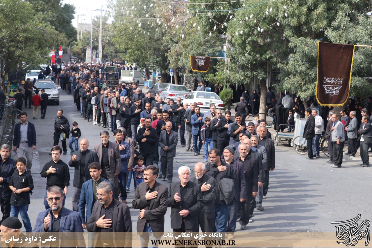 راهپیمایی پرشور جاماندگان اربعین حسینی در شهرستان بناب برگزار شد+ تصاویر