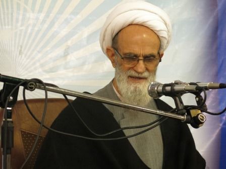 مدیر حوزه علمیه بناب در جمع پاسداران: اعتقاد راسخ واتصال به قدرت لایزال الهی،عامل سعادت دنیوی و اخروی سپاه.