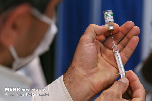 سالمندان چگونه برای دریافت واکسن کرونا اقدام کنند