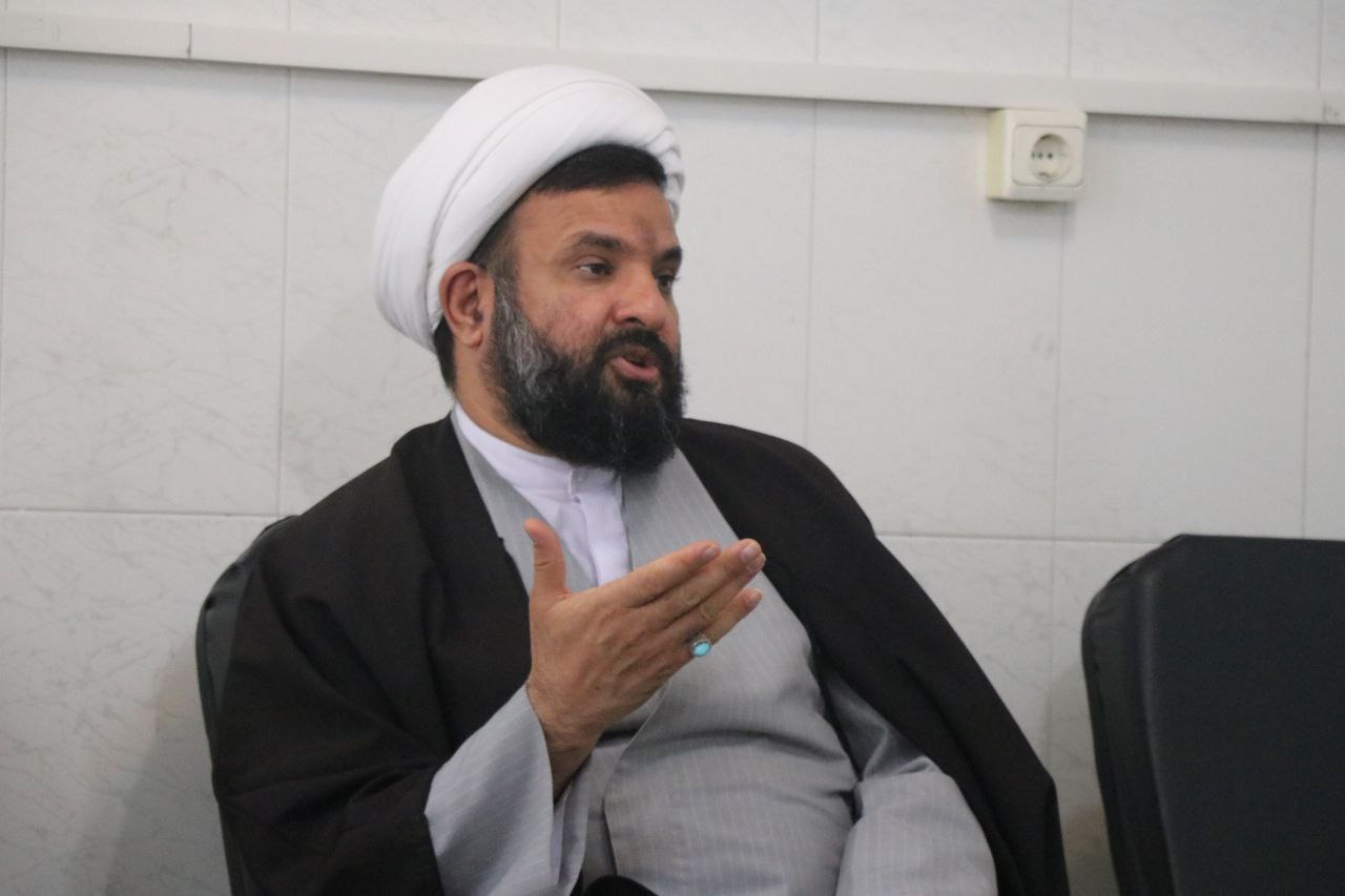 نماینده بناب: مجلس و دولت باید از قشر زحمتکش کارگران بیش از پیش حمایت کند.