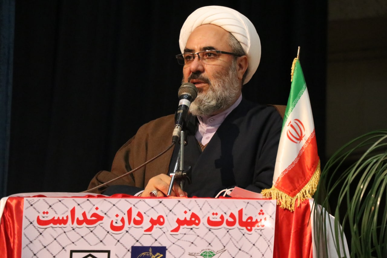 مراسم تجلیل از مادران، همسران و دختران شهداء در شهرستان بناب برگزار شد+ تصاویر