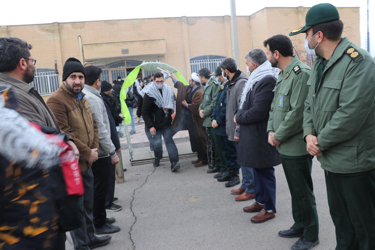 اعزام دومین کاروان راهیان نور بناب به مناطق عملیاتی جنوب کشور