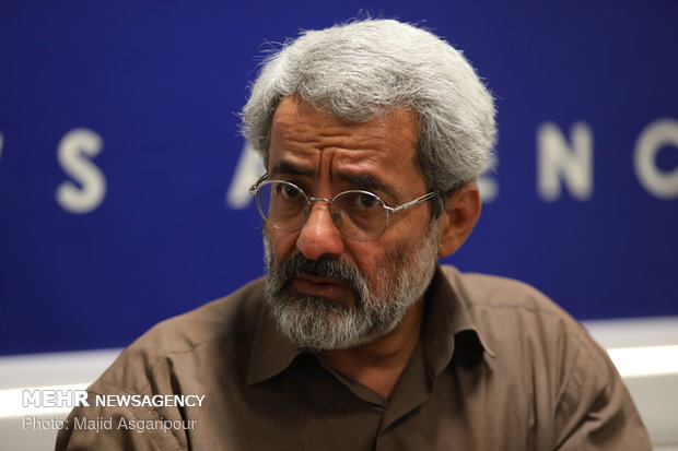 برخی سوپرانقلابیهای دیروز، امروز نماینده گفتمان غرب هستند!