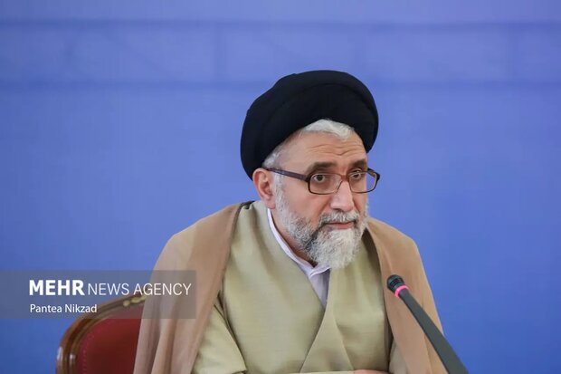 خطیب: خبر بازداشت برادر خانم یکی از وزرا دروغ است