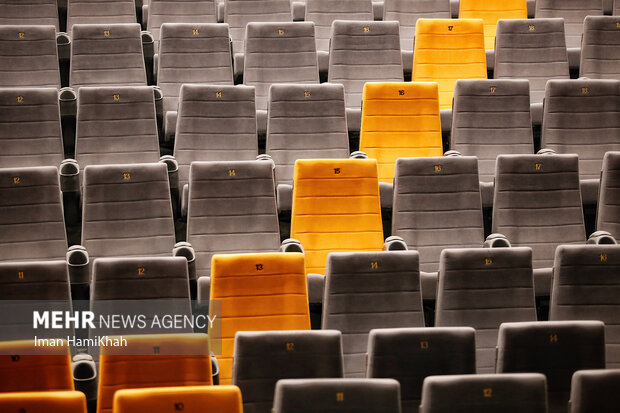 با ۳۰ مخاطب در سانس چگونه از اکران صحبت کنیم؟/ امیدهای «قطع فوری»