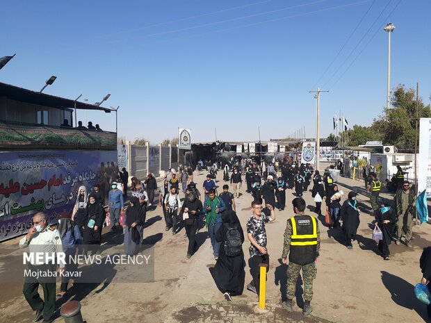 صدور برگ خروج و گذر موقت برای دارندگان بلیت/ خروج ۳ میلیون زائر