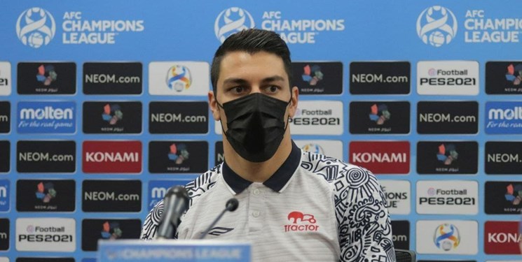 اخباری: در جام جهانی امیدوار به صعود هستیم/تلاش می‌کنم نظر مثبت کادر فنی را جلب کنم