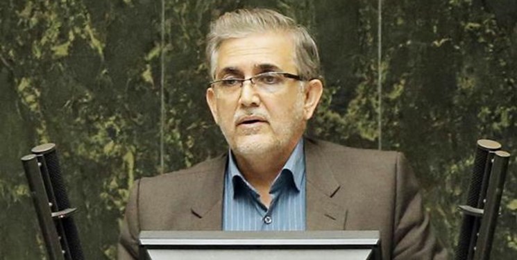 اختیاری کردن یادگیری زبان خارجی در مدارس تصمیمی شتابزده است/ آموزش و پرورش معلم متخصص ندارد!