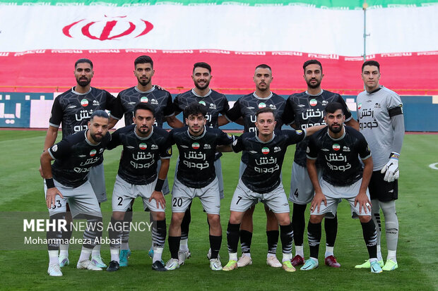 سرمربی جدید تراکتور به زودی معرفی می شود