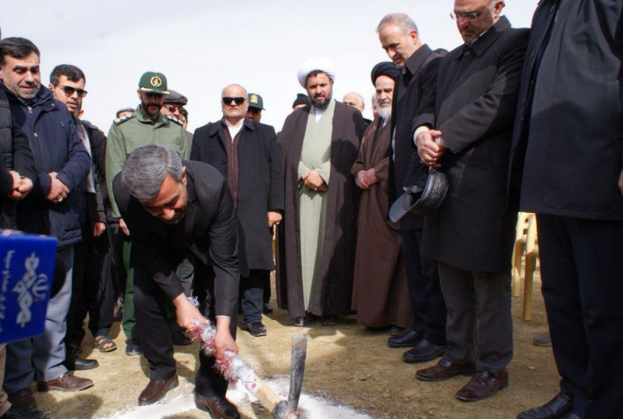 دو پروژه عمرانی آموزش و پرورش بناب کلنگ زنی شد