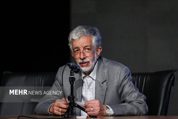 غیر دولتی بودن مدارس به معنای غیر انقلابی بودن آن نیست