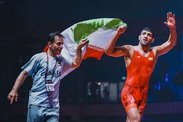 روز درخشان کشتی فرنگی ایران با چهار طلا/ میرزازاده هم طلایی شد