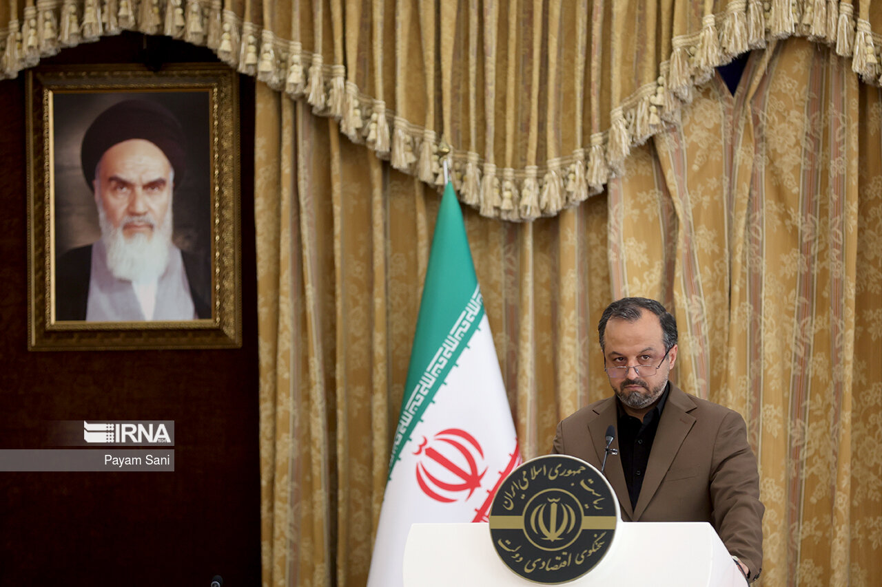 بدهی ۶۸ درصدی غیردولتیها به بانک مرکزی/ کاهش سهم دلار به کمتر از ۱۰ درصد در تسویه تجاری