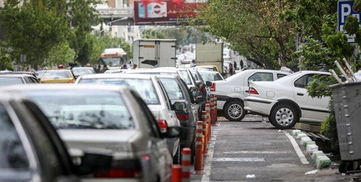 انتقاد رئیس پلیس راهور از توقفهای دوبله و سوبله