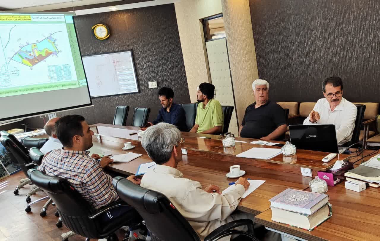 برگزاری جلسه بررسی مطالعات و طراحی تفرجگاه چند منظوره ی بام بناب