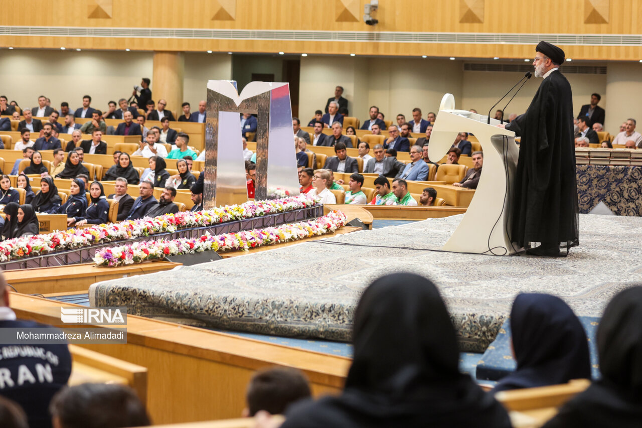 رئیسی: المپیکیها و پارالمپیکیها برابرند/ موانع سر راه ورزش بانوان برداشته شود