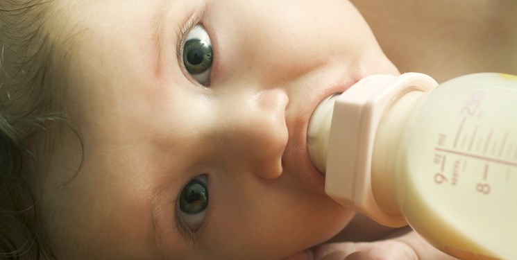 سهم هر نوزاد زیر ۲ سال ۲۰ قوطی شیرخشک در ماه