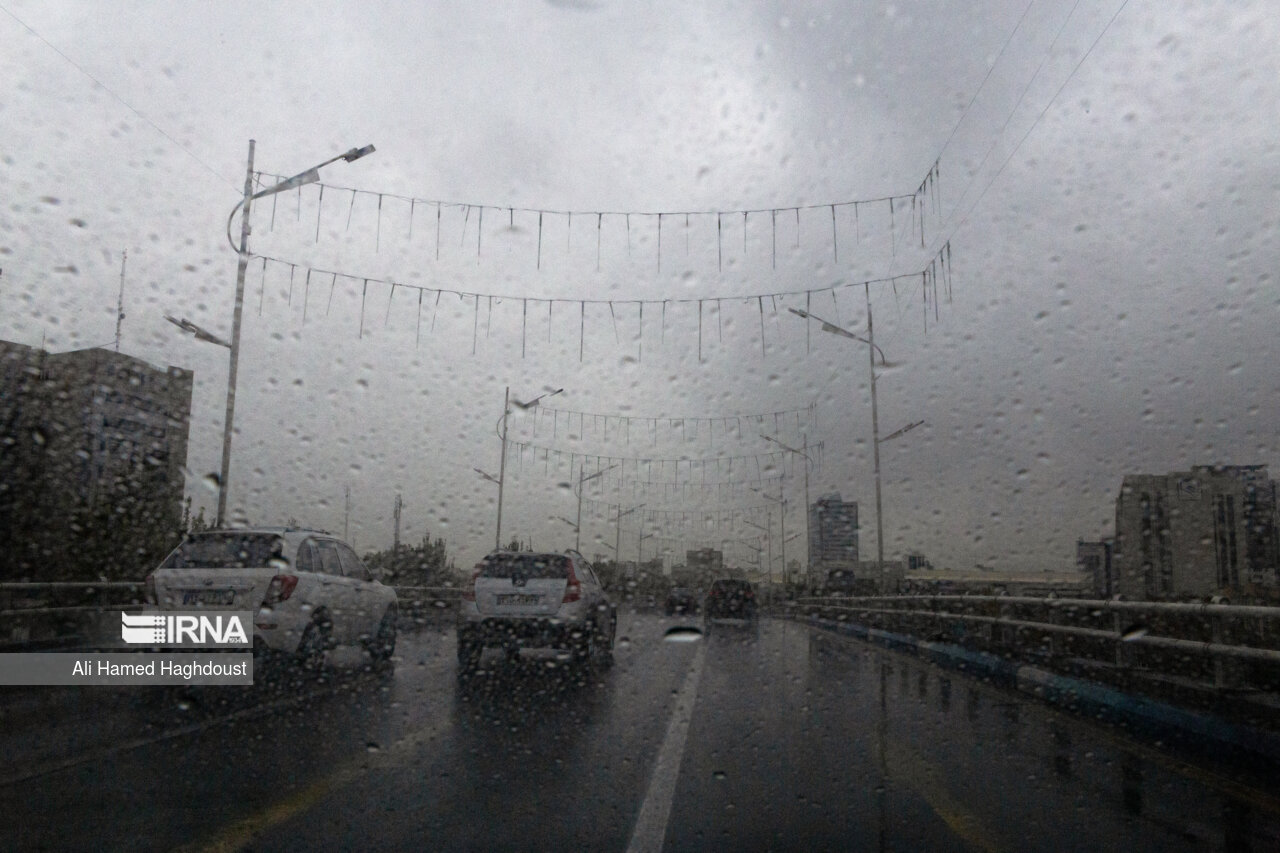 ورود سامانه بارشی و آغاز بارشها از امشب/ افزایش سرعت باد و گردوخاک در برخی مناطق