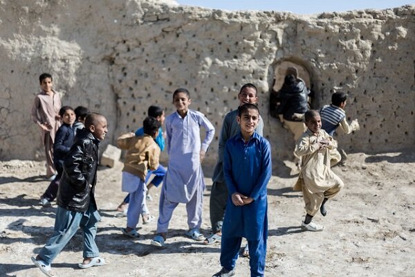 کودکان فاقد مدارک هویتی از تحصیل محروم میشوند؟