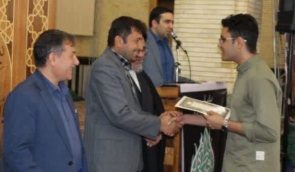 تجلیل از دانش آموزان برتر المپیاد علمی کشوری در نماز جمعه بناب