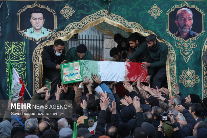 ۳۱۱۷نفر در حوادث تروریستی دی ماه جان باختند/ ۲۴۲۷ نفر شهید شدند