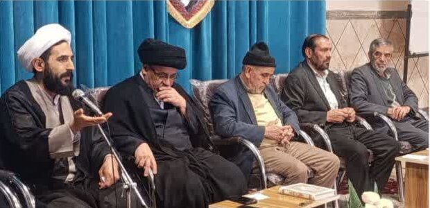 دیدار مداحان و مبلغان هیئات مذهبی شهرستان بناب با امام جمعه دیدار مداحان و مبلغان هیئات مذهبی شهرستان بناب با امام جمعه