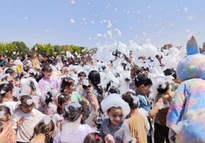 برگزاری جشنواره آب و حباب در بناب با حضور کودکان و خانوادهها